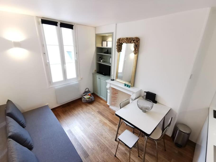 2 pièces au cœur de trouville / rue des bains Extérieur photo